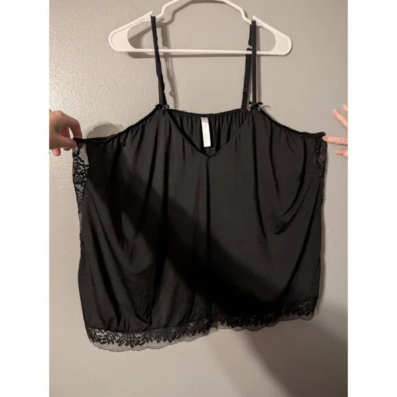 Cacique Black Lace Trim Camisole Tank Top Plus Size 30/32 Adjustable Straps - Picture 1 of 4